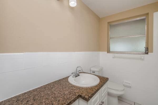 Building Photo - 7400 Cherry Laurel Dr