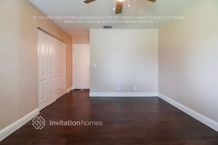 Building Photo - 6232 Country Fair Cir