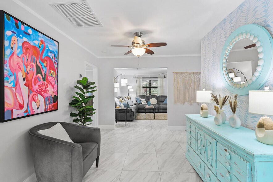 Primary Photo - 4416 Fuschia Cir S