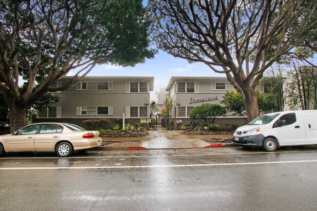 Building Photo - 814-818 2nd Street