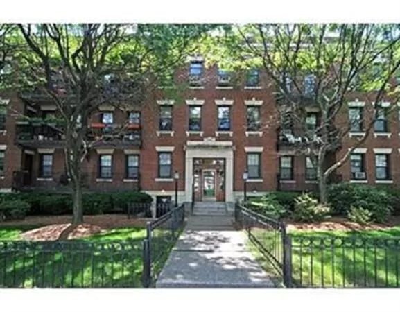 Building Photo - 1758 Commonwealth Ave