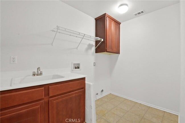 Building Photo - 12209 Saxon Dr