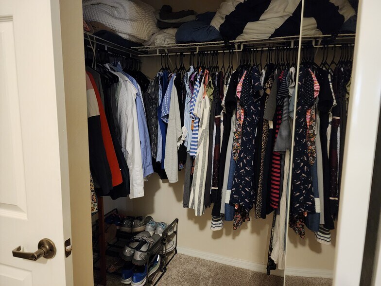 Master Closet - 4833 SW 91st Ter