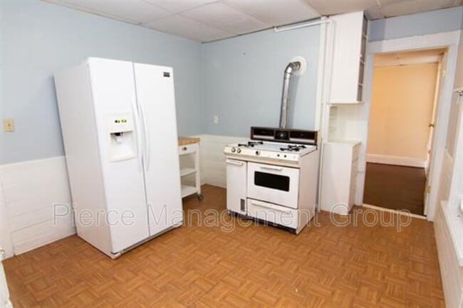 Building Photo - 515 Lincoln St