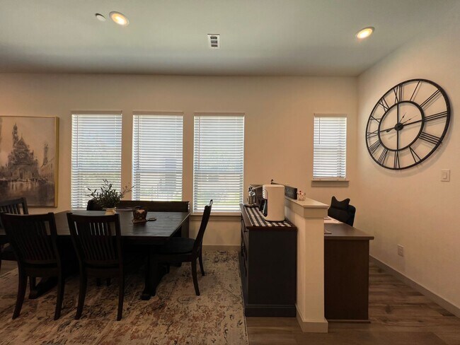 Building Photo - North Richland Hills Texas Townhome For Rent