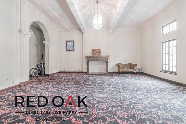 Building Photo - 624 S Berendo St