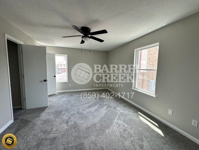 Building Photo - 2-Bed 1.5-Bath Townhome