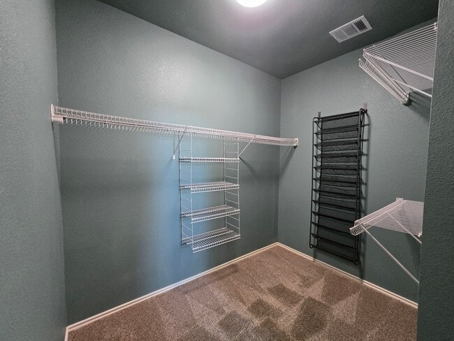 Building Photo - Charming Single Story 4bed 2 bath home in ...