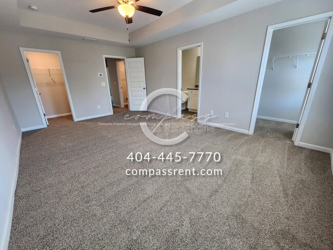 Building Photo - 206 Lyndon Wy NW