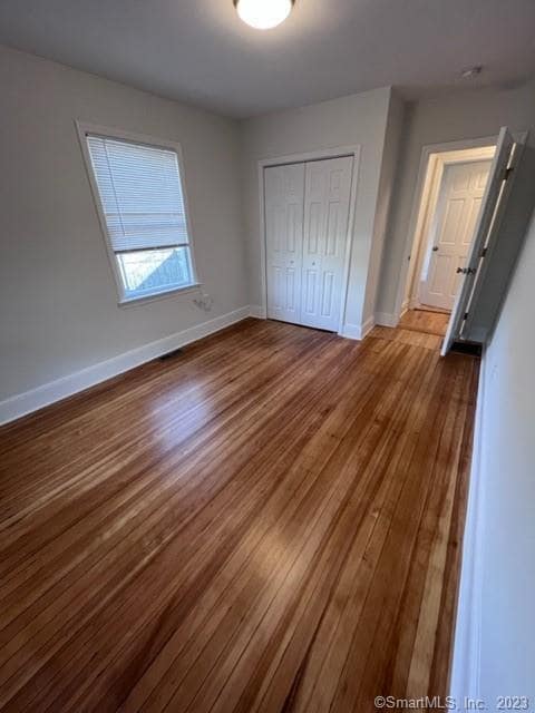 Building Photo - 274 Valley Rd