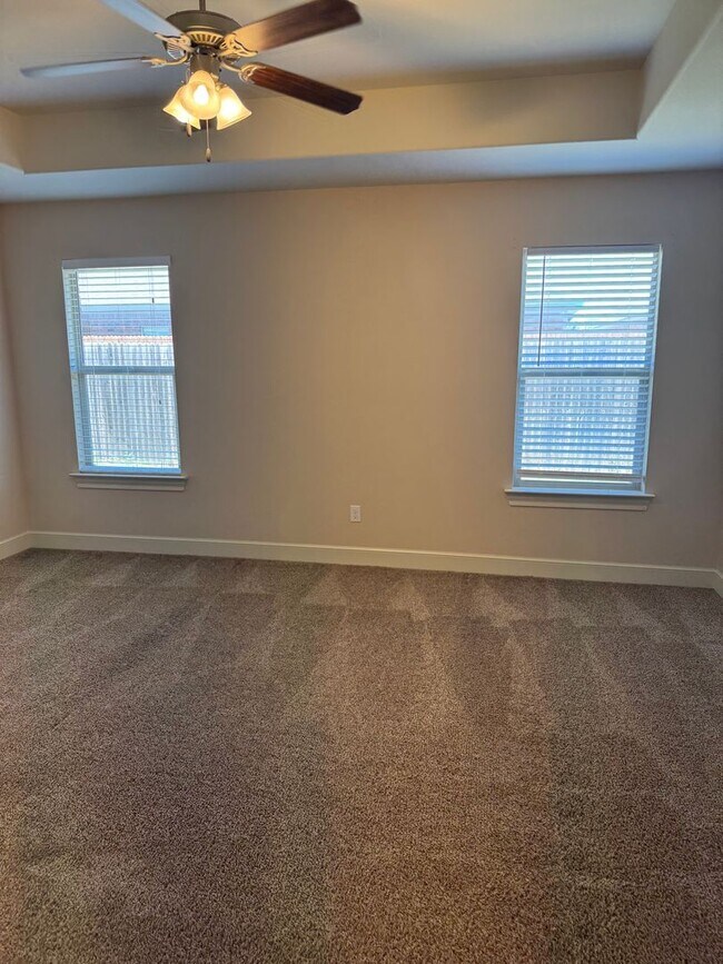 Building Photo - 9803 Avenue V