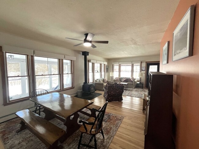Building Photo - 1316 US-302
