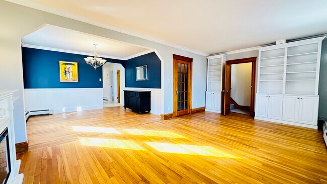 Building Photo - 62 Edgecliff Rd