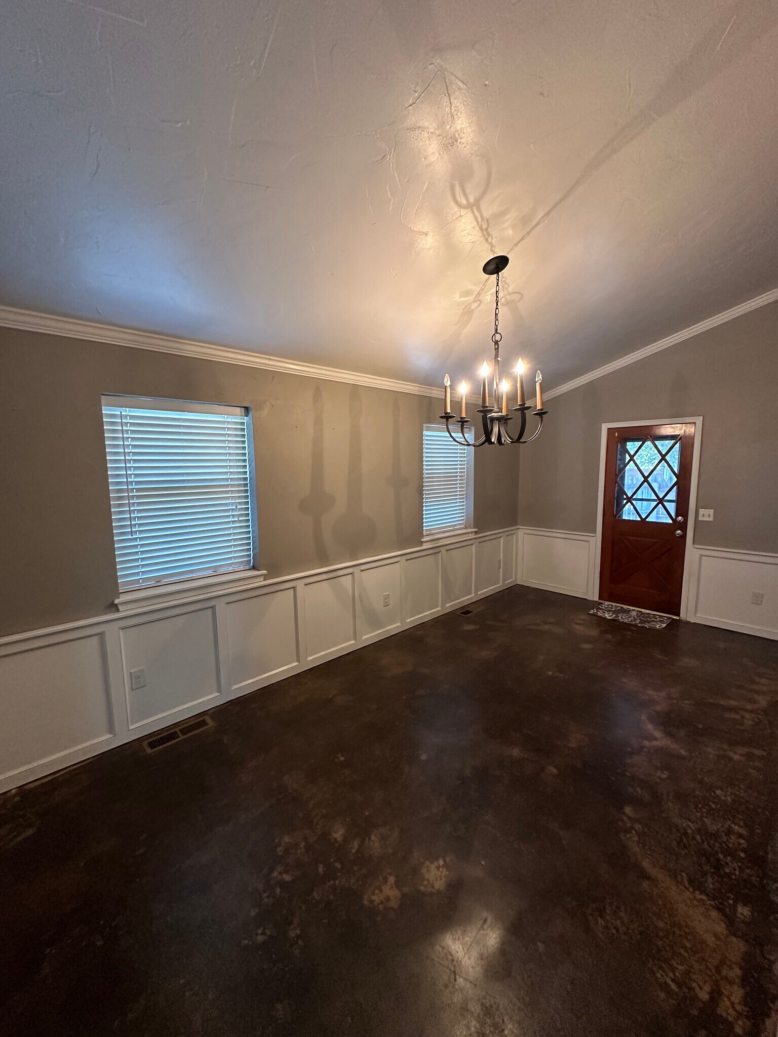 Building Photo - 17600 Durbin Park Rd