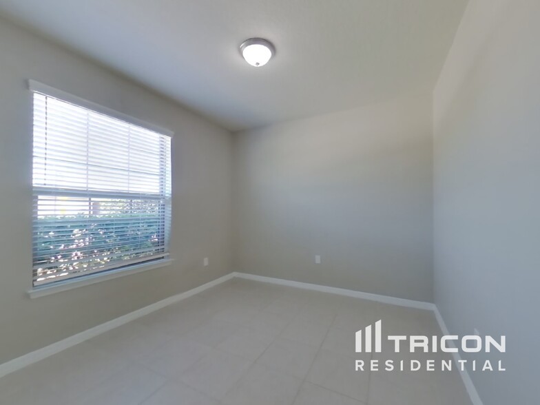 Building Photo - 1797 Cayman Cove Cir
