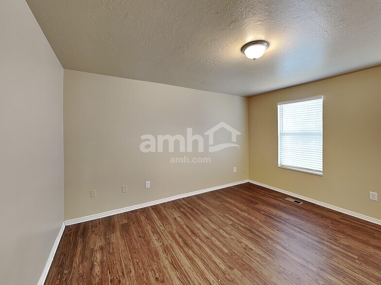 Building Photo - 4296 S 6180 W