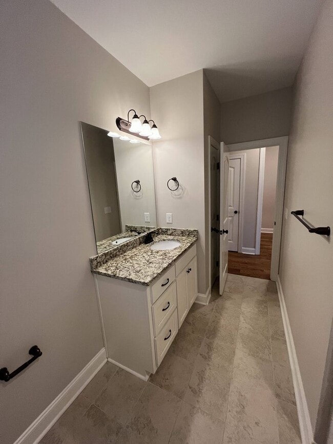 Building Photo - 2682 Sophia Ct