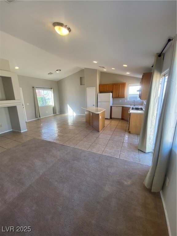 Building Photo - 2616 W El Campo Grande Ave