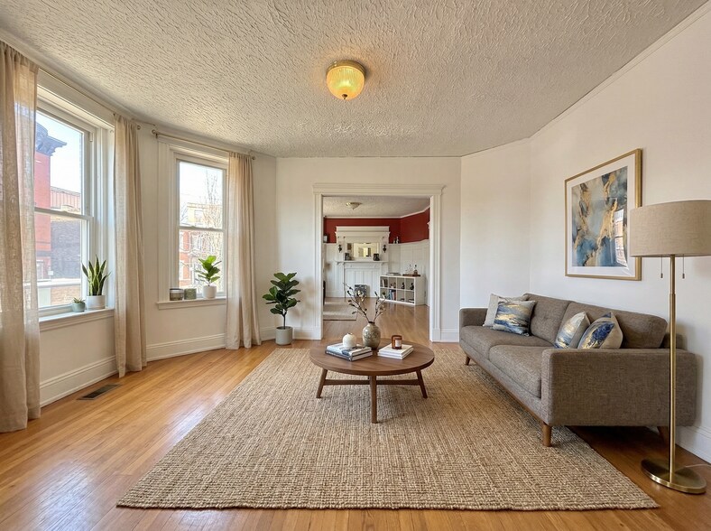 Building Photo - 1908 Beacon St