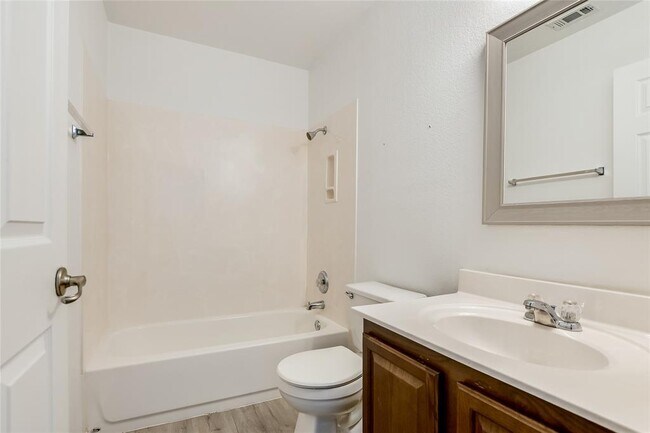 Building Photo - 1628 Poppy Seed Ln