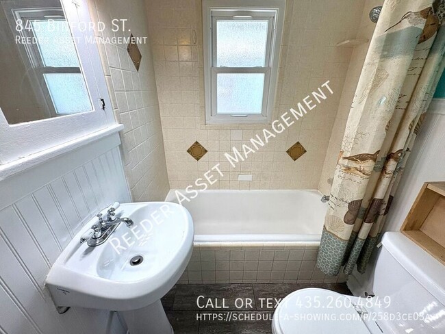 Building Photo - 845 Binford St