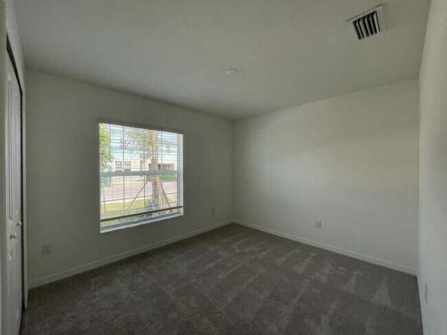 Building Photo - 17121 Parma Ct