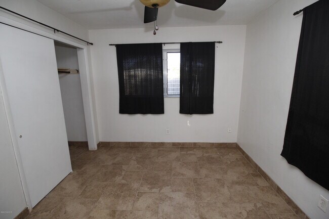 Building Photo - 141 Sea Gull Dr