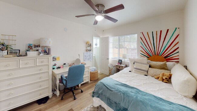 Building Photo - 6328 Mesita Dr