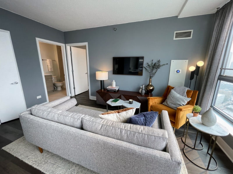 Building Photo - 300 Braun Alley