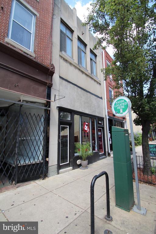 Building Photo - 1527 South St