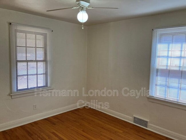 Building Photo - 241 Henquin Dr