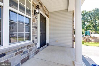 Building Photo - 130A Pineview Ave
