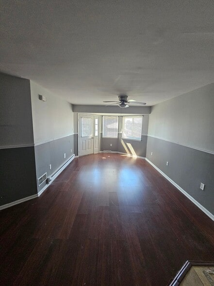 Building Photo - 205 N New York Ave