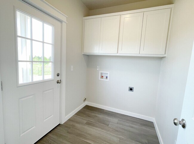 Building Photo - Stunning 3bd 2 ba house in brand new commu...