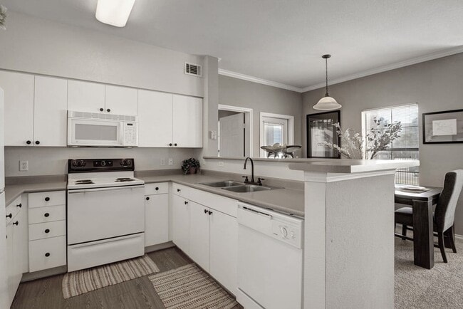 Building Photo - Stoneleigh on May Apartment Homes