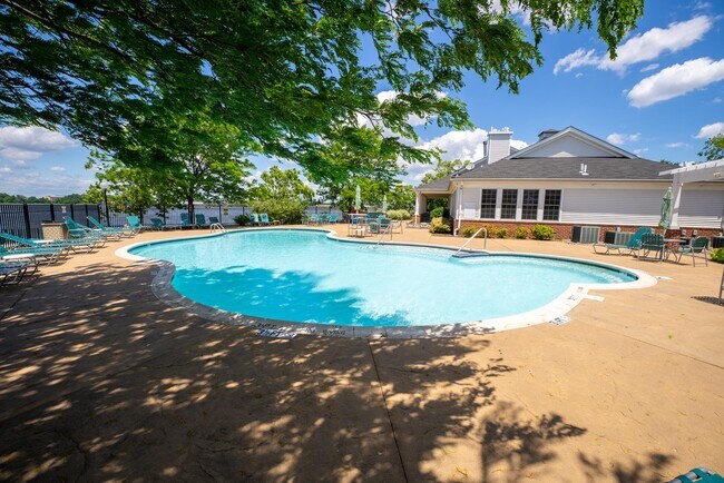 Building Photo - 13 McMartin Ct