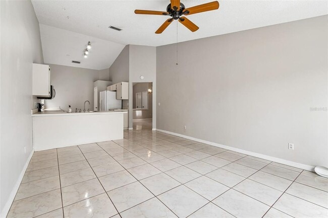 Building Photo - 10105 Sea spray Pl