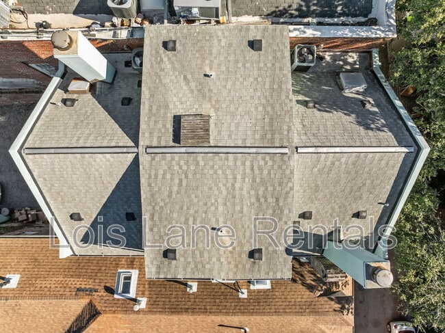 Building Photo - 12 Elliott St