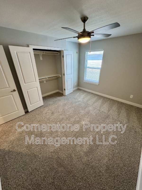 Building Photo - 8377 Valley Spring Dr