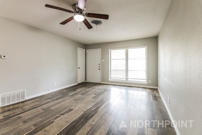 Building Photo - 3 BR/1BA | Newly Renovated Single Family Home | 1-Car Covered Parking | Shaded Yard!