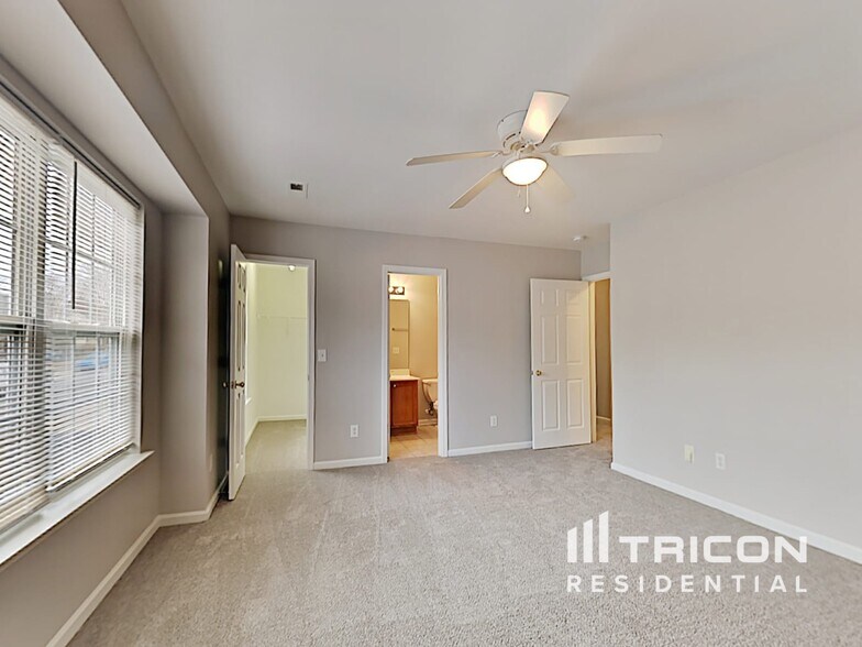 Building Photo - 4805 Canipe Dr