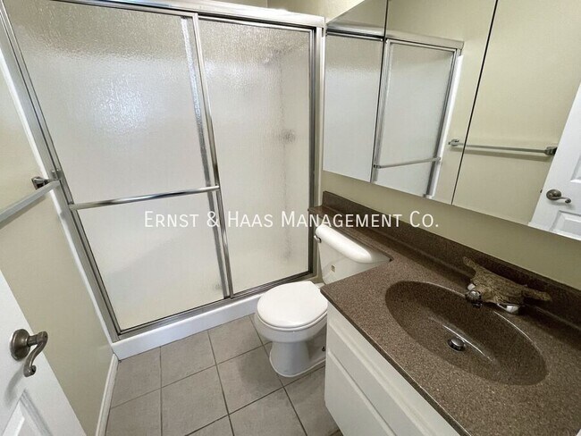 Building Photo - 1145 Roswell Ave