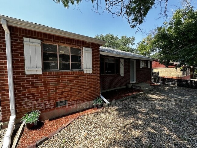 Building Photo - 9295 Ciancio St