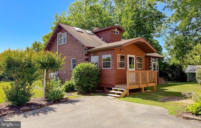 Building Photo - 23581 Belmar Dr