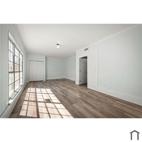 Building Photo - 12706 Lanier Rd