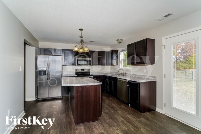 Building Photo - 3243 Grove Berry Ln