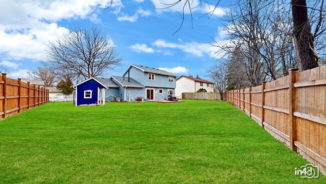 Building Photo - 239 Capitol Dr