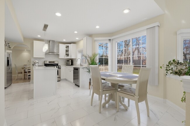 Building Photo - 1107 Popes Creek Cir