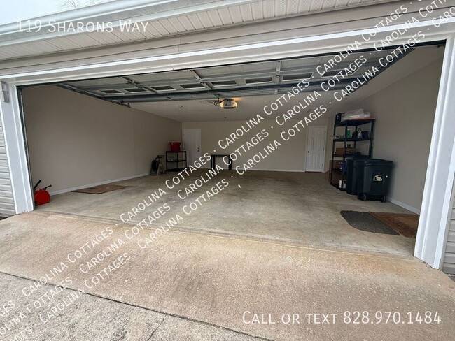 Building Photo - 119 Sharons Way