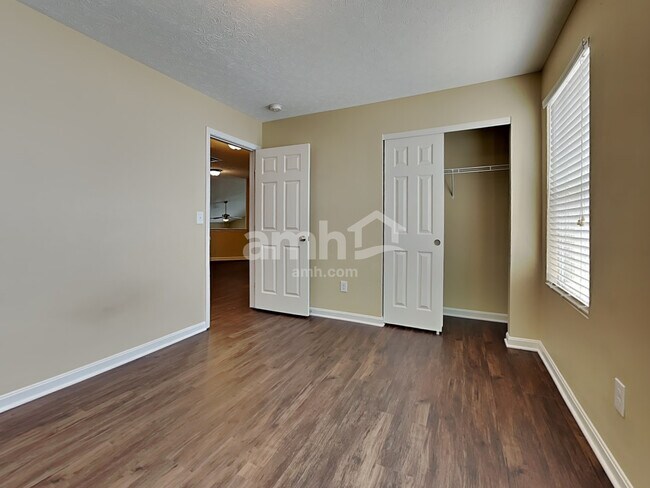 Building Photo - 9770 Soaring Breezes